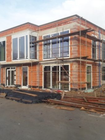 okna-bela-plasticna-004