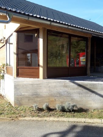 okna-lesena-rjava-006