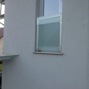 steklen-nadstresek-za-avtomobile-008