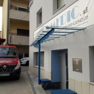 steklena-ograja-in-nadstresek-018